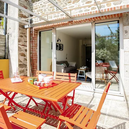 Grande Maison Pour 6 Avec Jardin Et Terrasse La Richardais