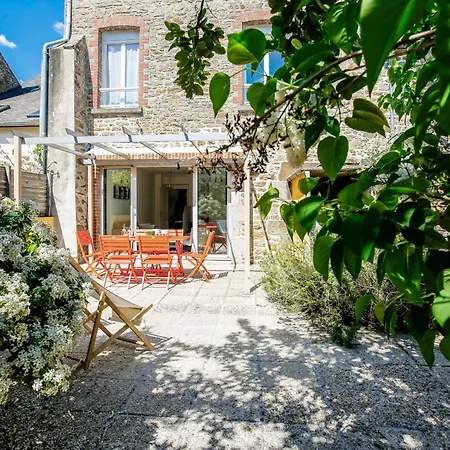 Grande Maison Pour 6 Avec Jardin Et Terrasse * La Richardais