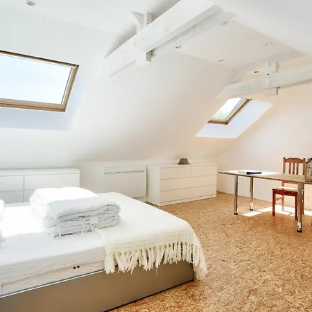 Grande Maison Pour 6 Avec Jardin Et Terrasse Tatil Evi *