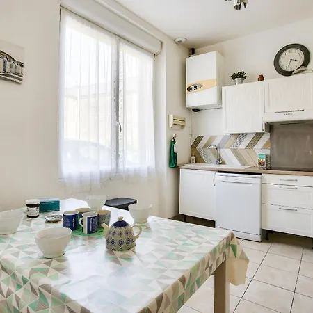 Tatil Evi Grande Maison Pour 6 Avec Jardin Et Terrasse *