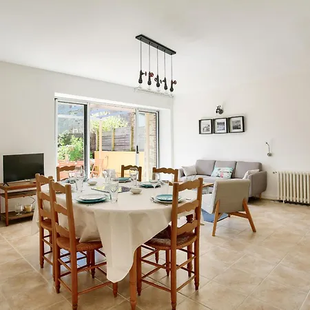 Grande Maison Pour 6 Avec Jardin Et Terrasse * La Richardais